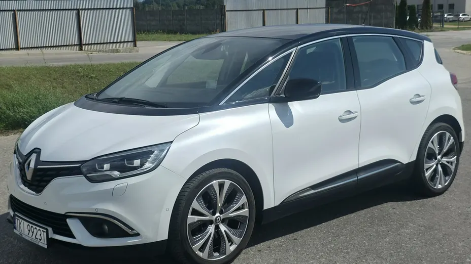 RENAULT Scenic -