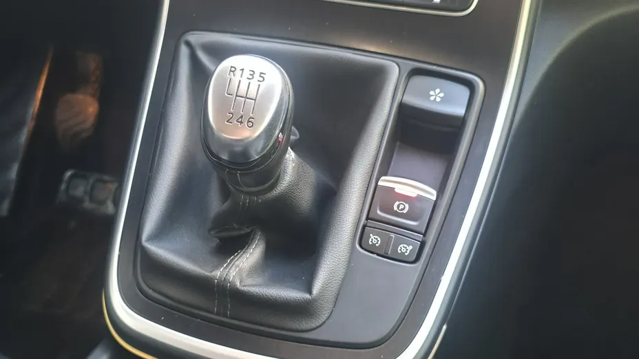 RENAULT Scenic -