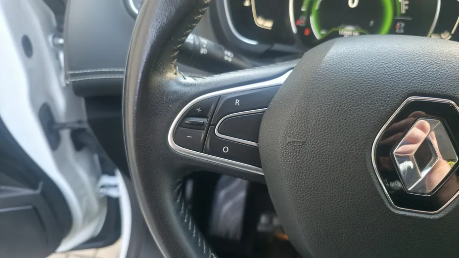RENAULT Scenic -