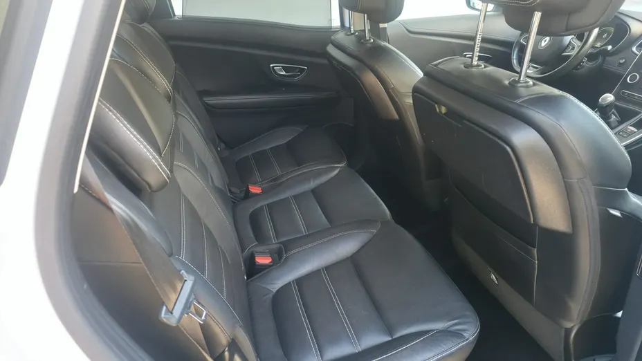 RENAULT Scenic -
