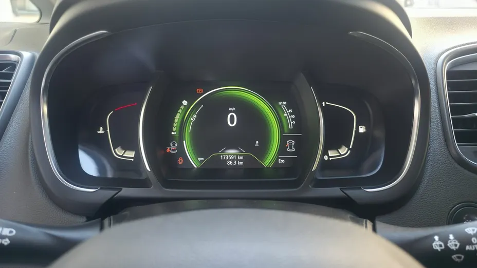 RENAULT Scenic -