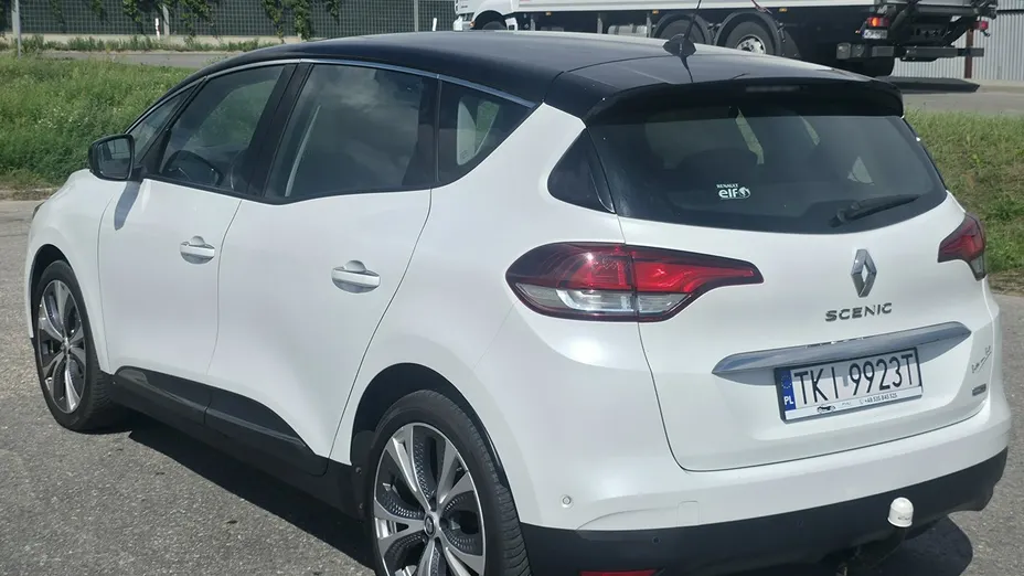 RENAULT Scenic -
