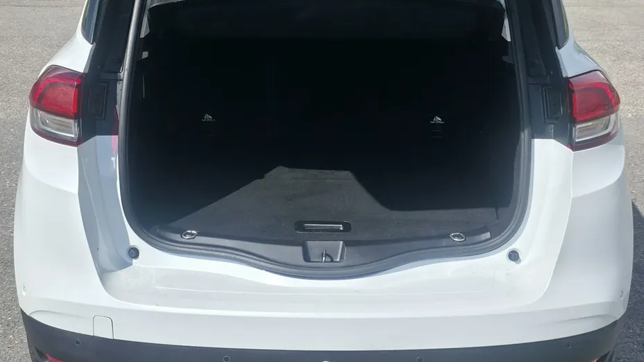 RENAULT Scenic -