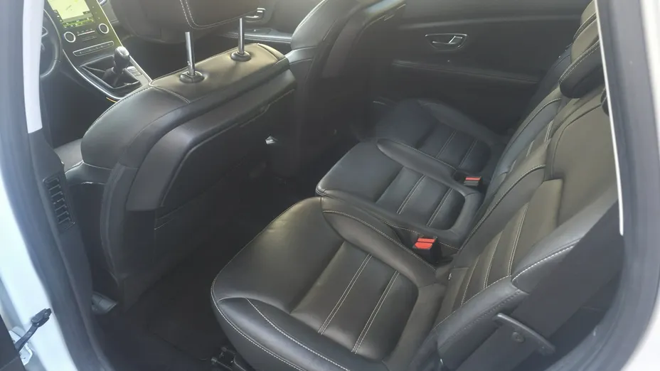 RENAULT Scenic -