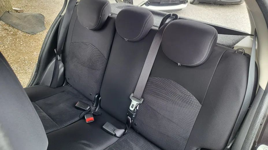 NISSAN Micra -
