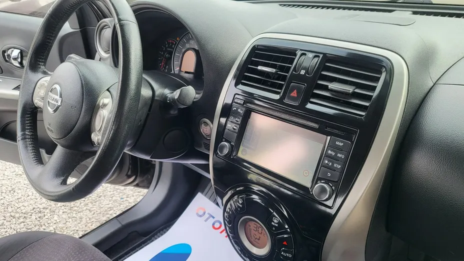 NISSAN Micra -