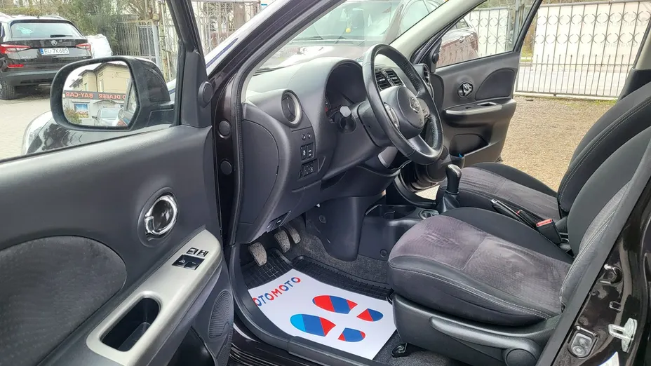 NISSAN Micra -