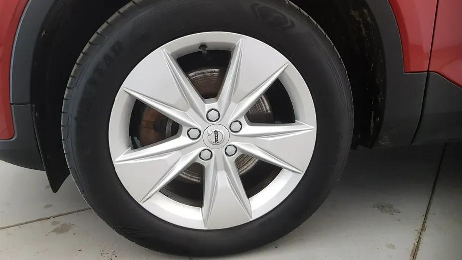 VOLVO XC40 -