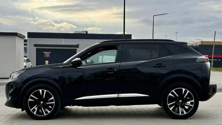 PEUGEOT 2008 -