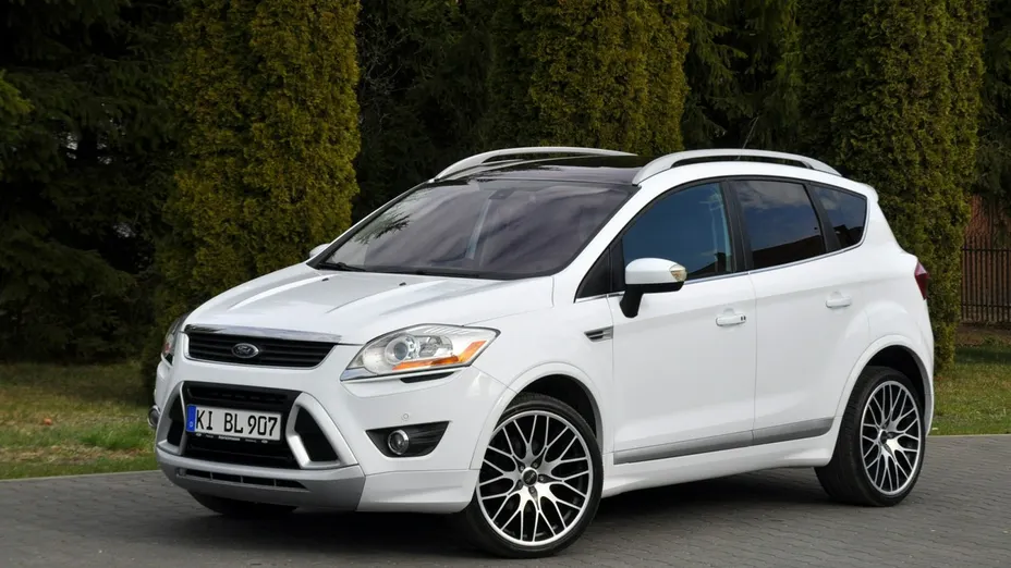 FORD Kuga -