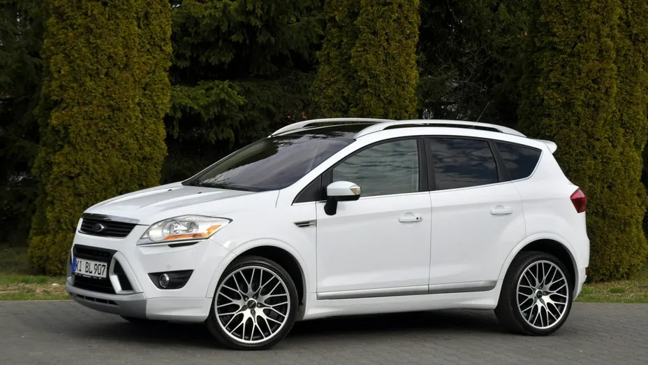 FORD Kuga -