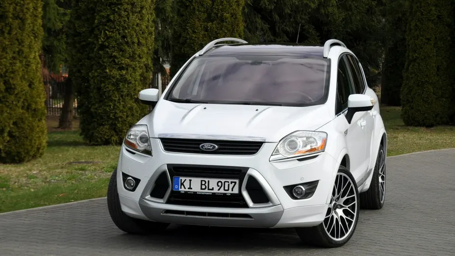 FORD Kuga -