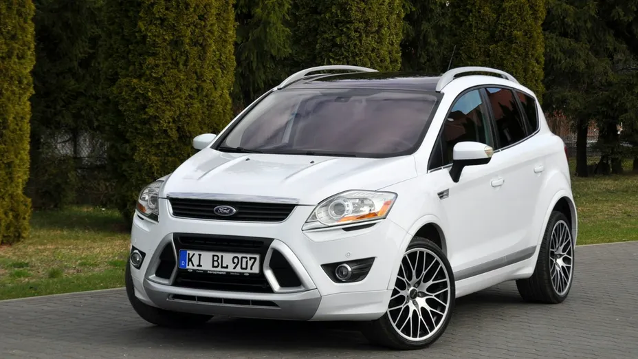 FORD Kuga -