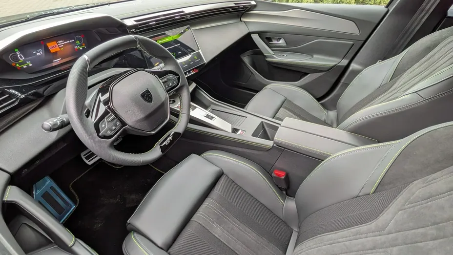 PEUGEOT 308 -