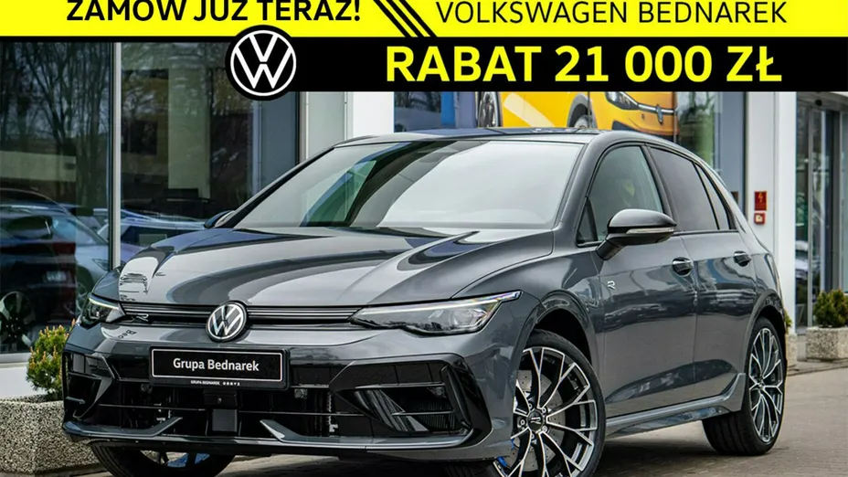 VOLKSWAGEN Golf -