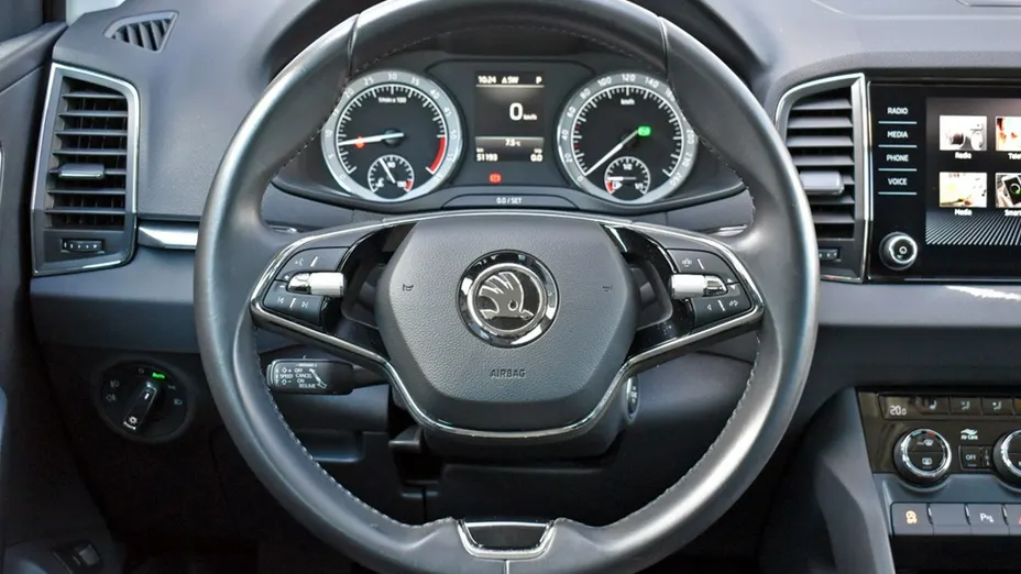 SKODA Karoq -