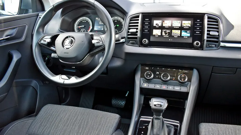 SKODA Karoq -