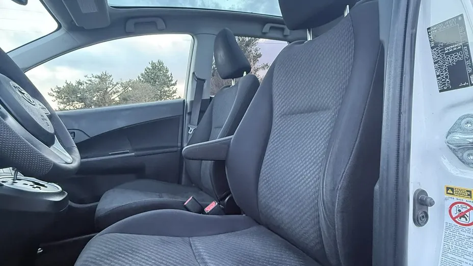 TOYOTA Verso-S -
