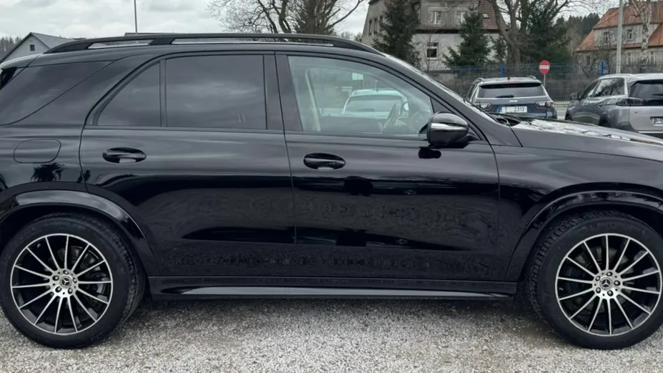 MERCEDES-BENZ GLE -