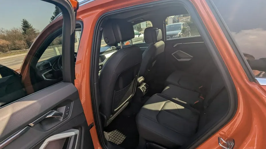 AUDI Q3 -