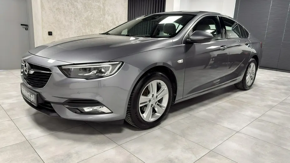 OPEL Insignia -