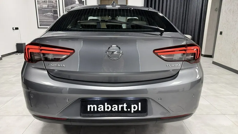 OPEL Insignia -