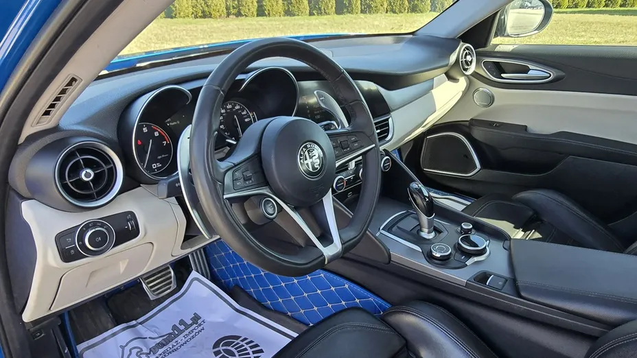 ALFA ROMEO Giulia -