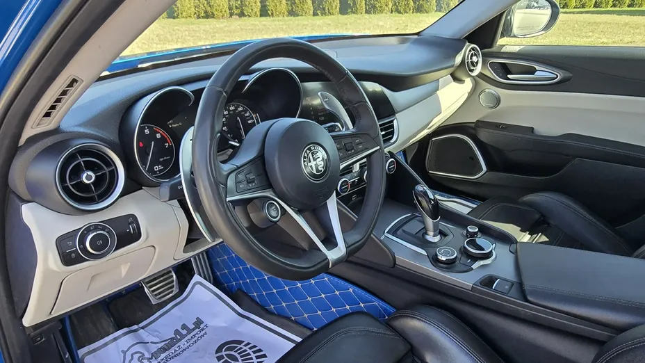 ALFA ROMEO Giulia -