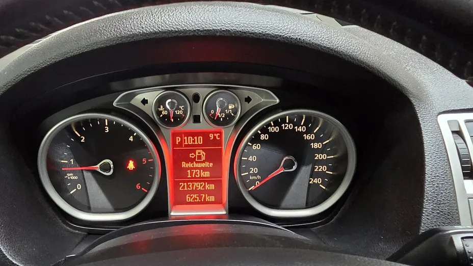FORD Kuga -