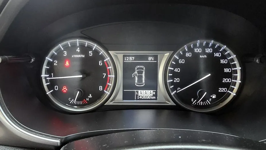 SUZUKI Vitara -