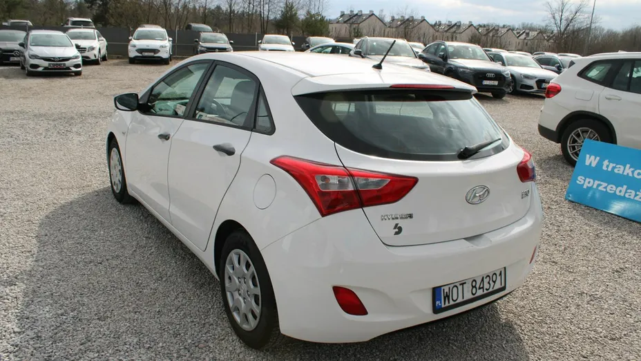 HYUNDAI i30 -
