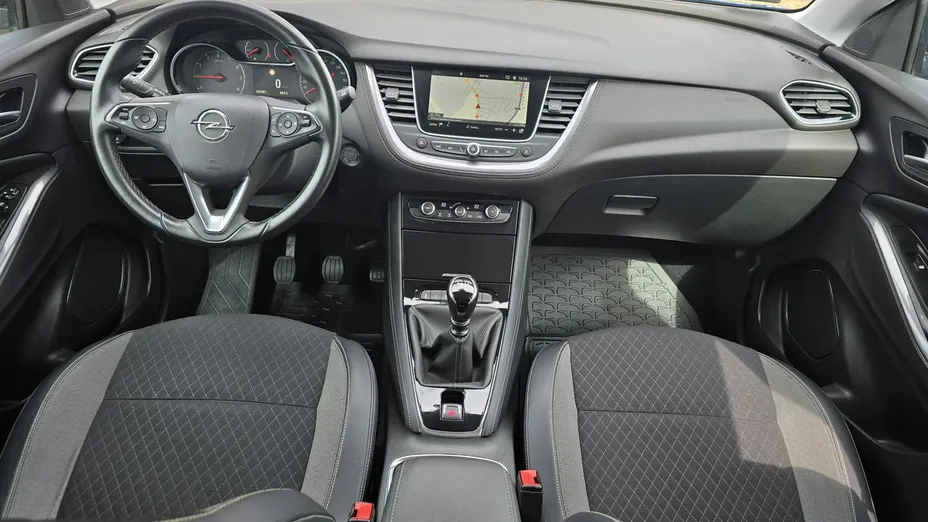 OPEL Grandland X -