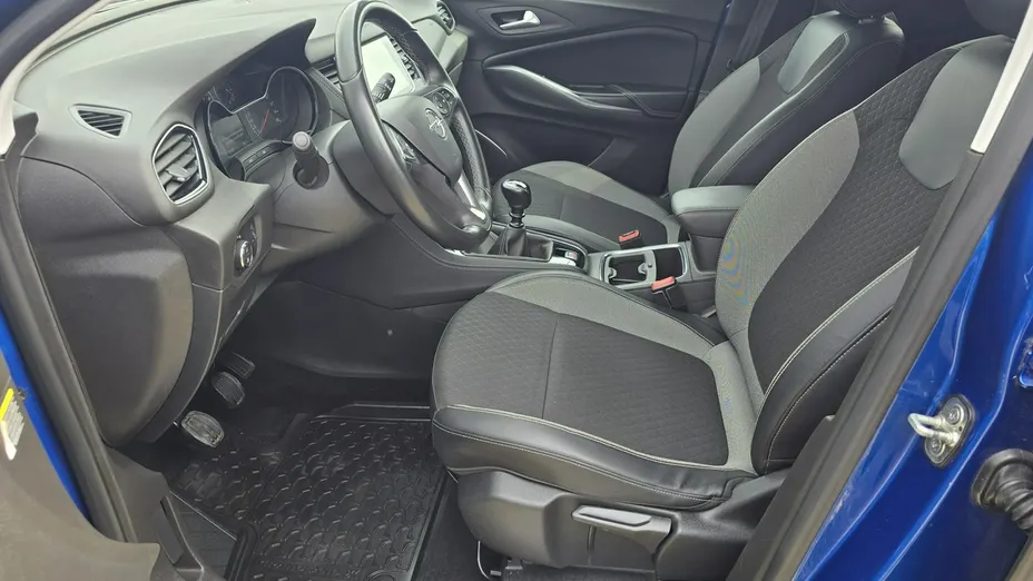 OPEL Grandland X -