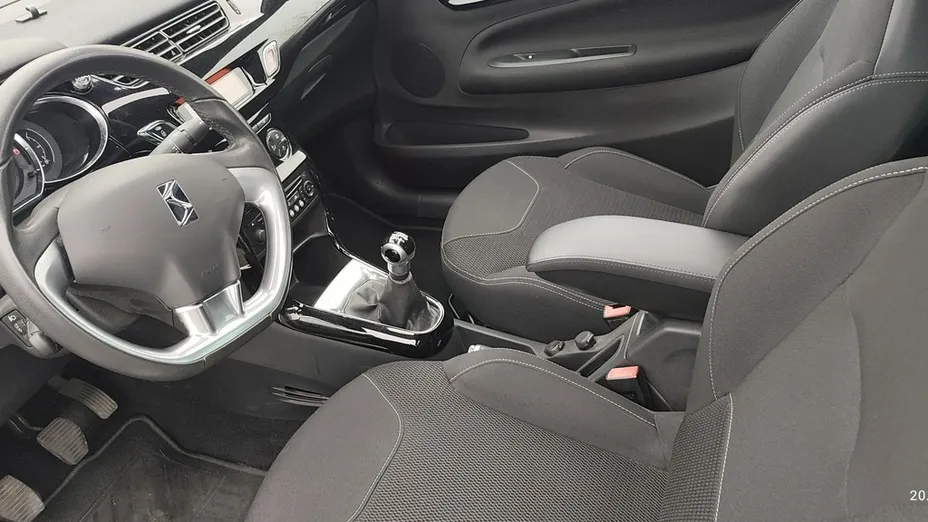 CITROEN DS3 -
