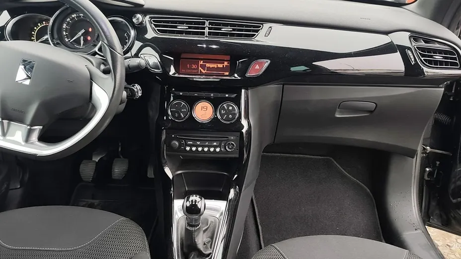 CITROEN DS3 -