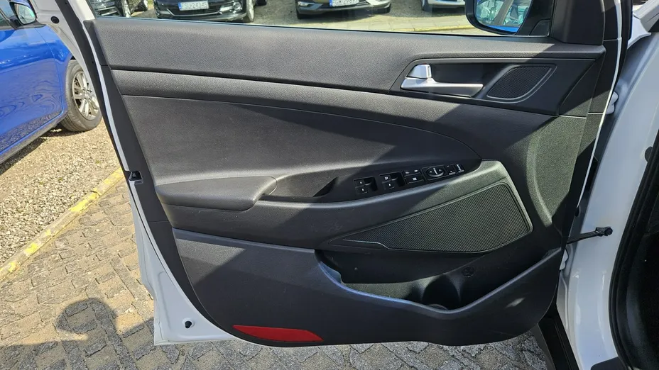 HYUNDAI Tucson -