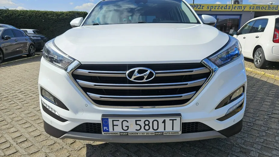 HYUNDAI Tucson -