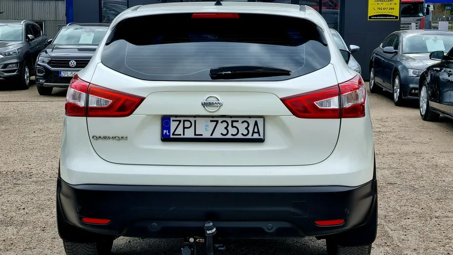 NISSAN Qashqai -