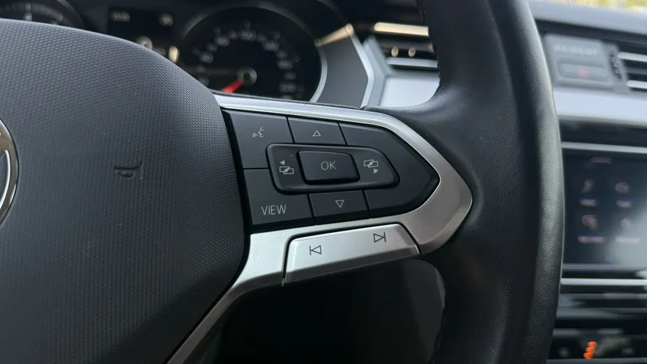 VOLKSWAGEN Passat -
