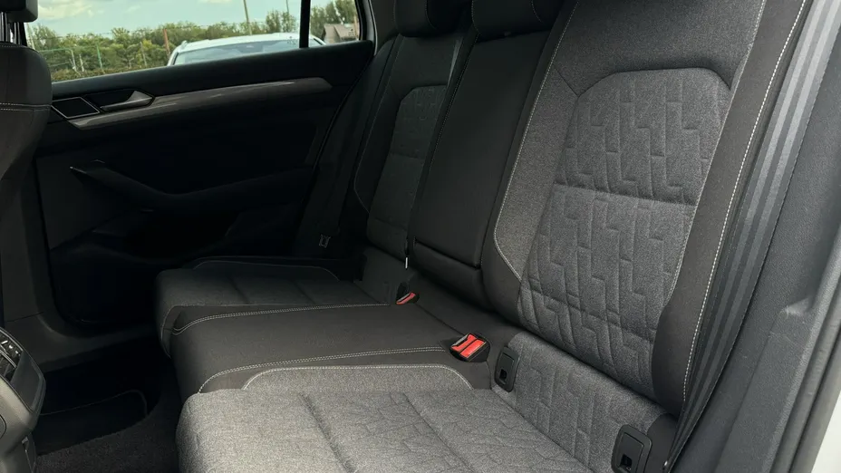 VOLKSWAGEN Passat -