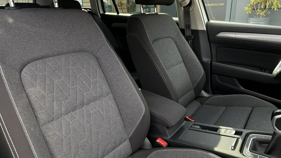 VOLKSWAGEN Passat -