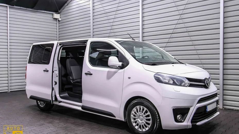 TOYOTA Proace -