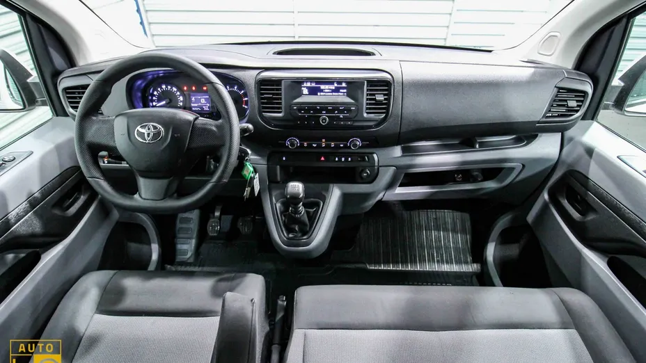 TOYOTA Proace -