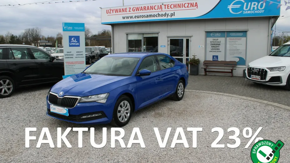 SKODA Superb -