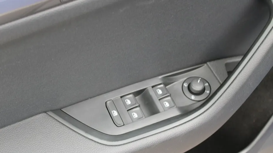 SKODA Superb -