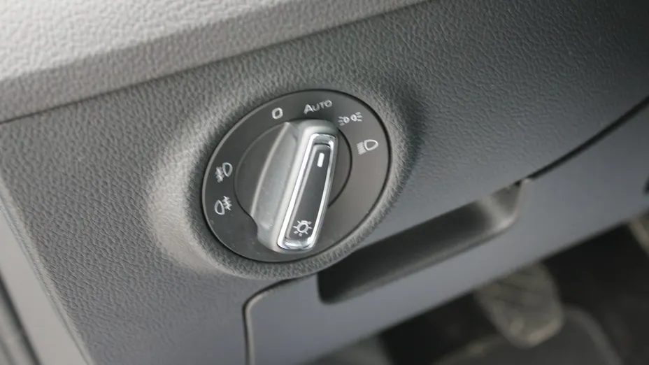 SKODA Superb -