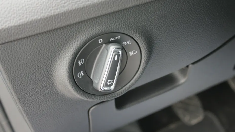 SKODA Superb -