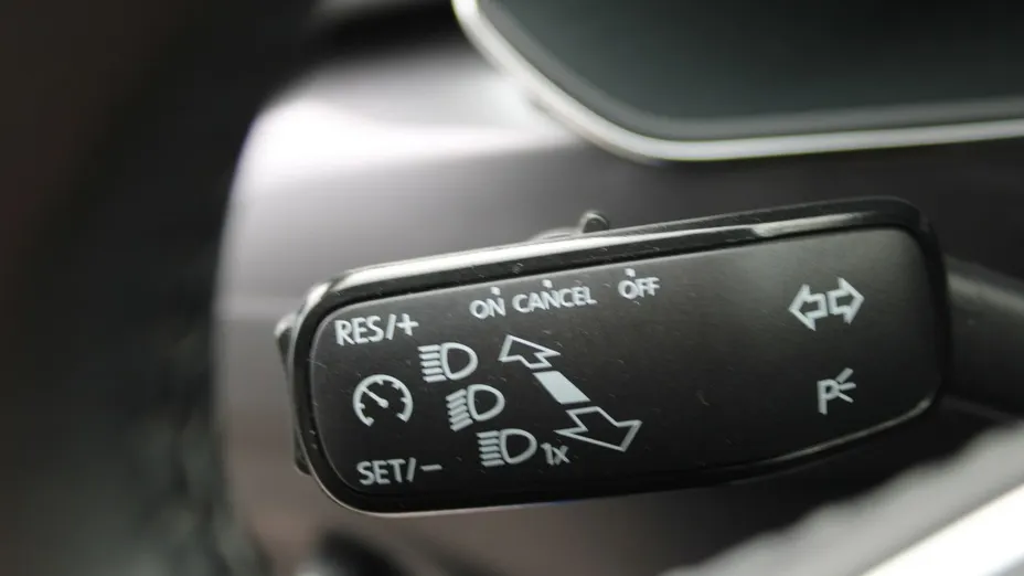SKODA Superb -