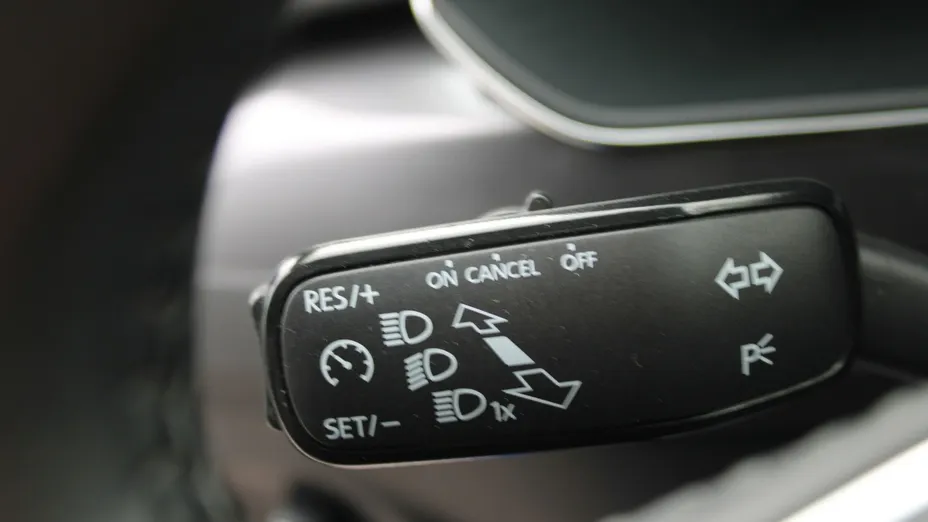 SKODA Superb -