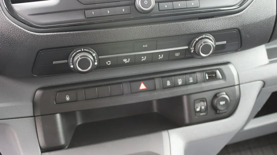 TOYOTA Proace -